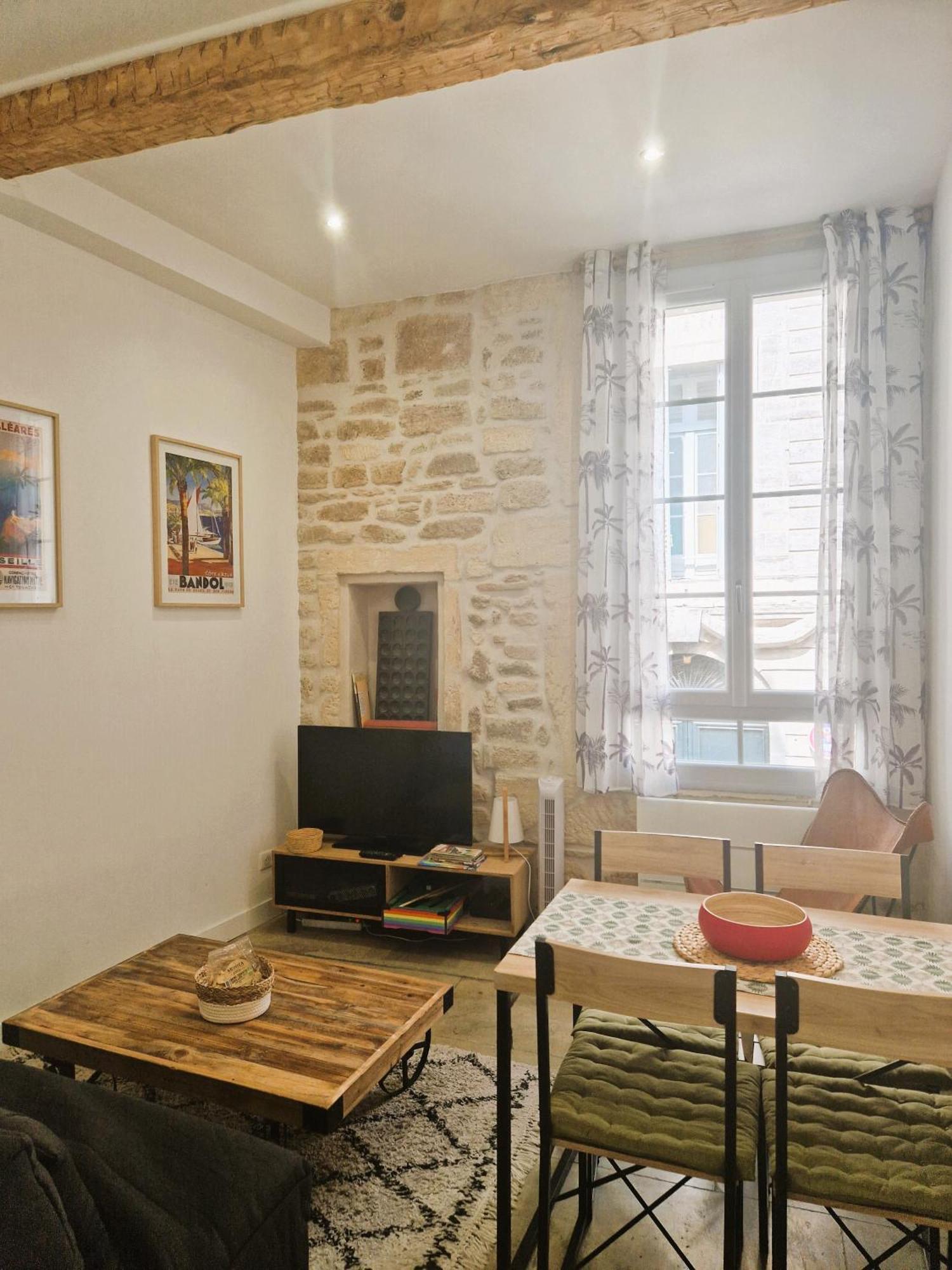 Appartement Cosy Dans Le Centre Historique Montpellier Exteriér fotografie